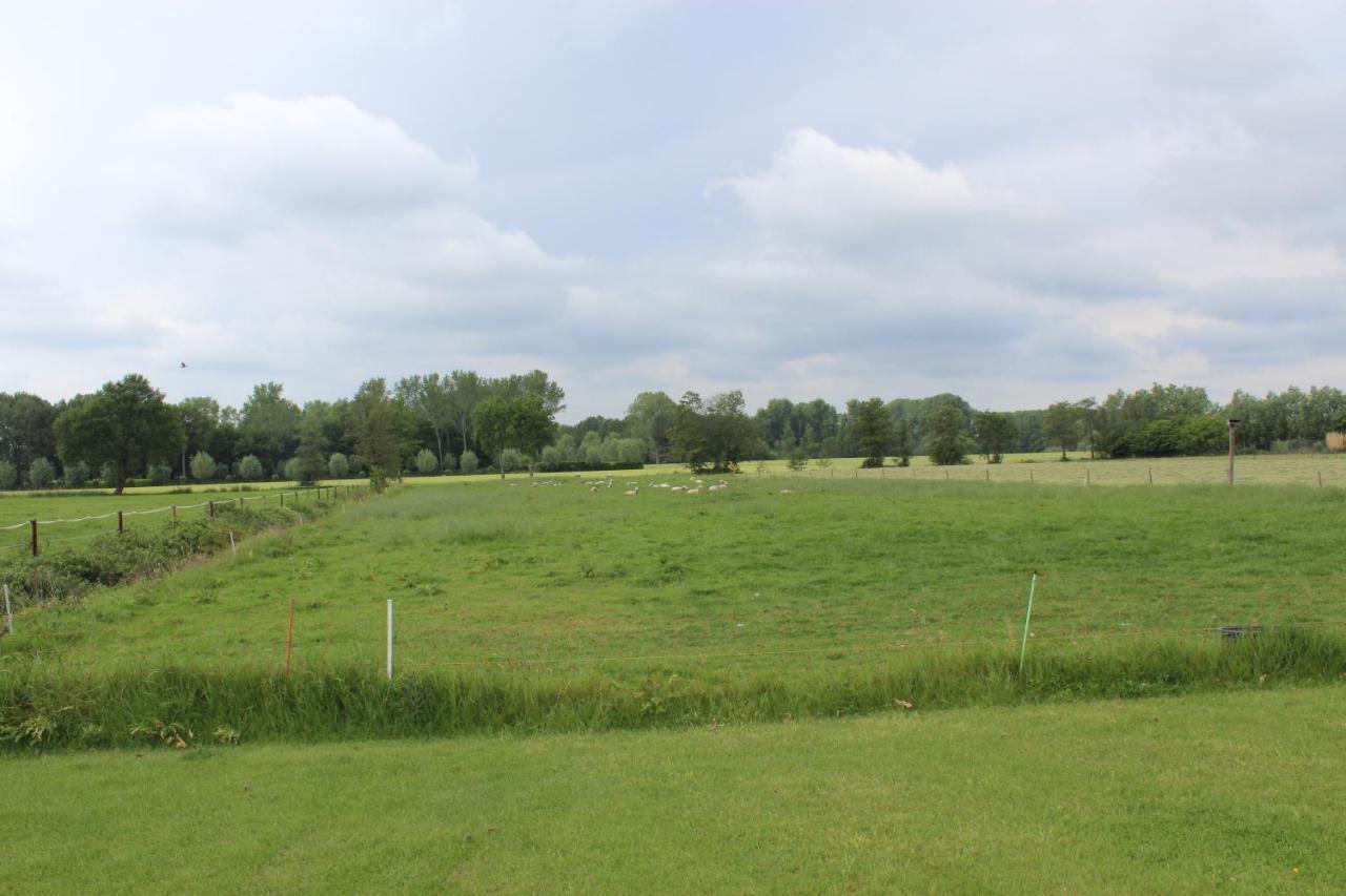 De Weije Wereld Bed & Breakfast Sint-Oedenrode Bagian luar foto